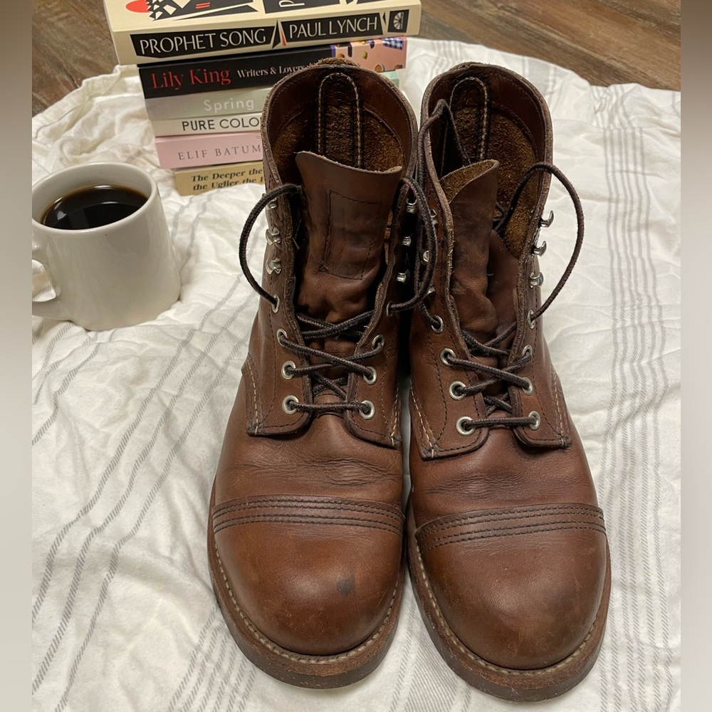 Red Wing Iron Rangers 8111 size 7 1/2 ee